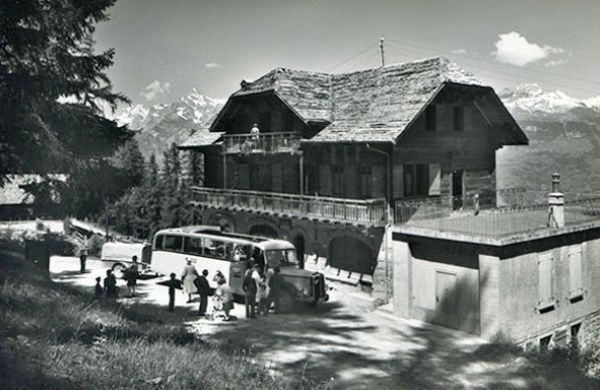 Mayen de sion grande maison 1900